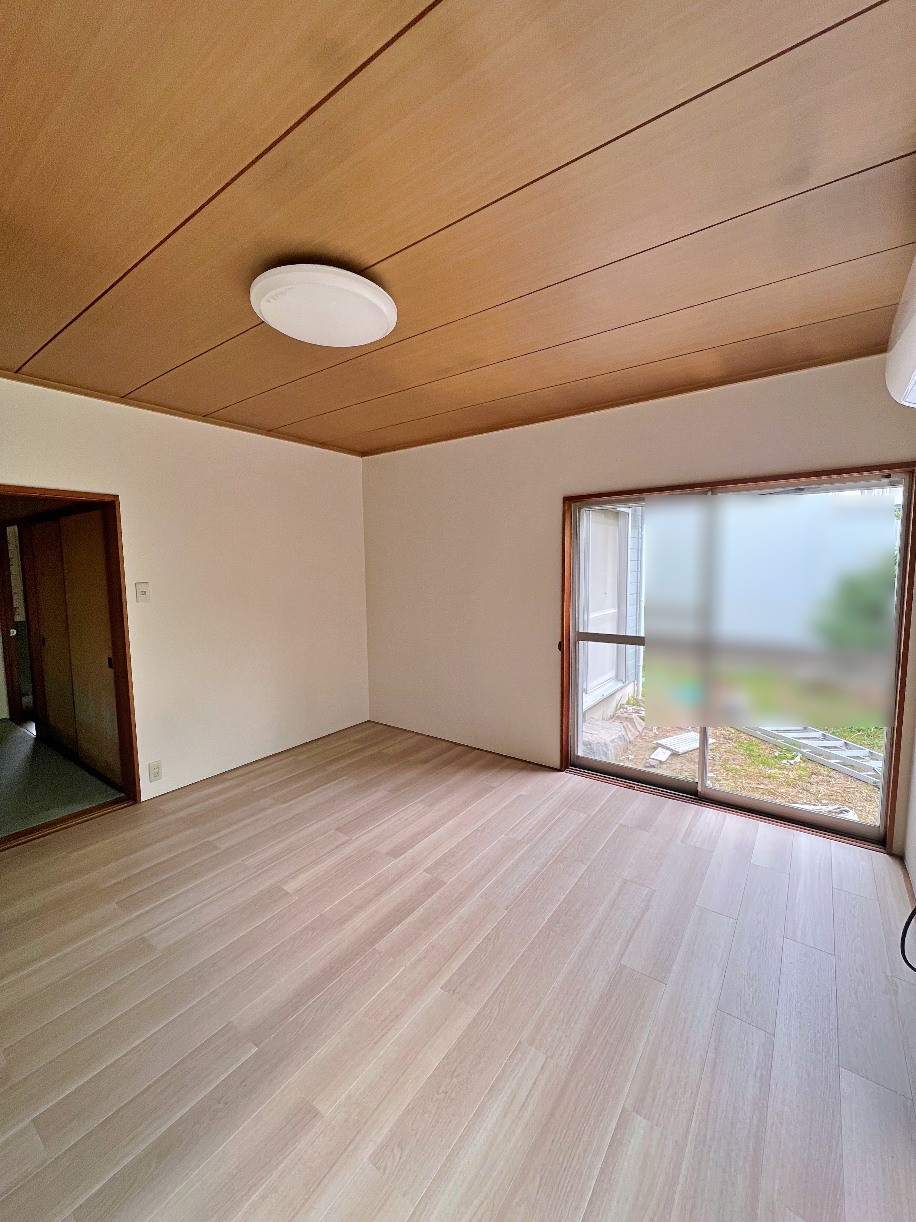 和室から洋室へリフォーム致しました